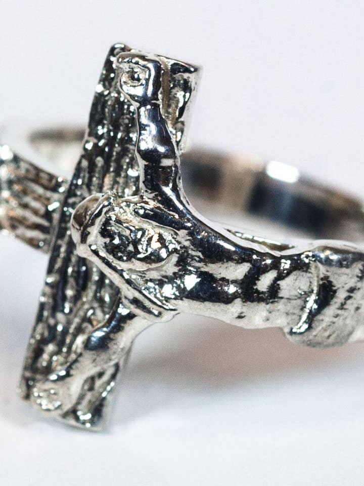 Korsring i sterlingsilver för wholesale av Tony’s Jewelry