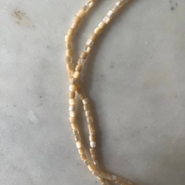 Ohhheylovely – Großhandel Halsband/Collier – Tiny Beige Pearl Choker3