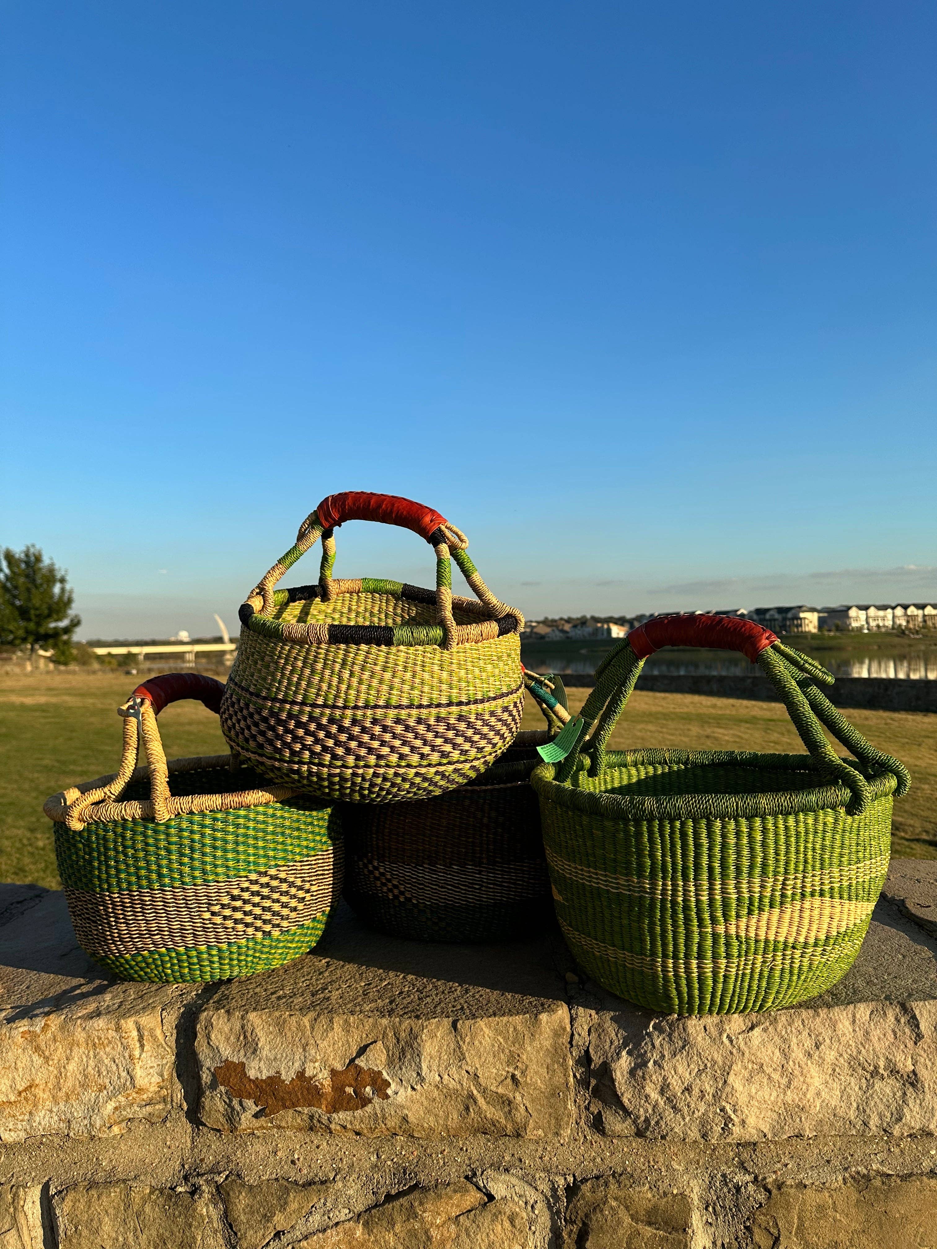 The African Home Goods - Wholesale Basket - Round Bolga Market Basket w/ Leather Wrapped Handle - Green Assorted 1 EA3