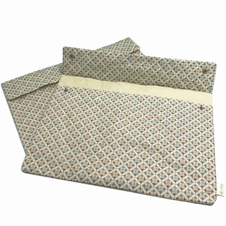 15" laptoptas van wasbaar papier in rood en blauw voor wholesale door Kartos