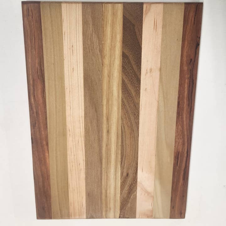 Planche à découper en bois multi-bois, 9 x 12 po pour la vente par Darbynwoods