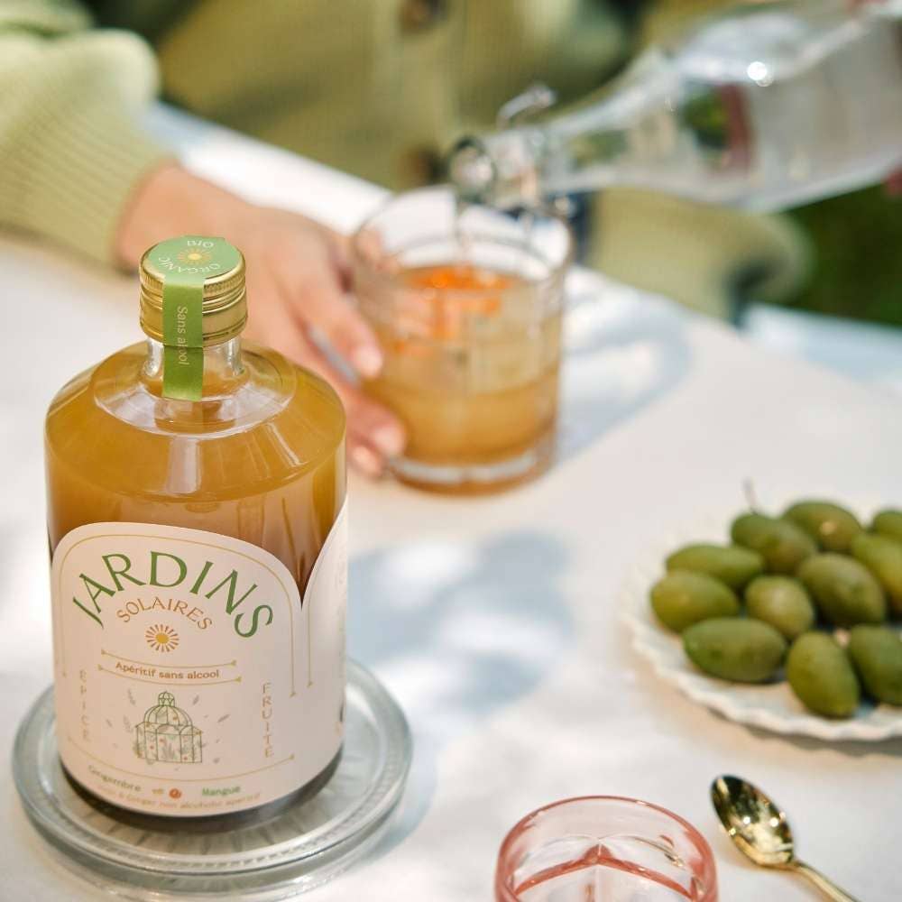 Jardins - Wholesale Non-Alcoholic Aperitif/Mocktail - Solar Gardens - Ginger & Apricot - 70 cl2