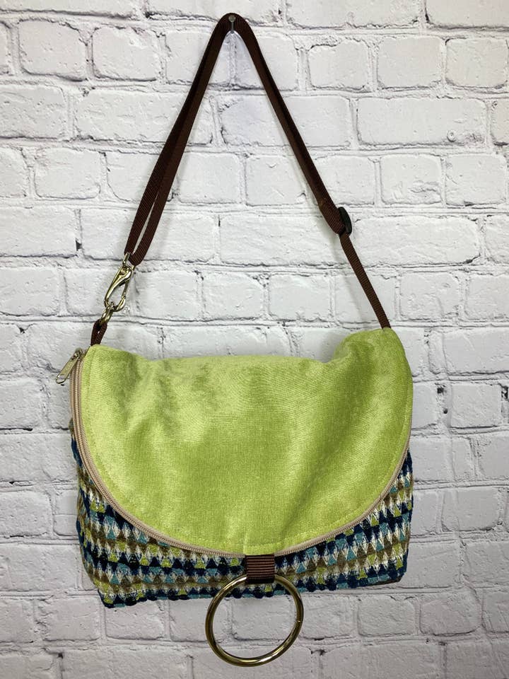 Messenger/sac à dos Diamonds in the Meadow pour la vente par Kindred Spirit Style