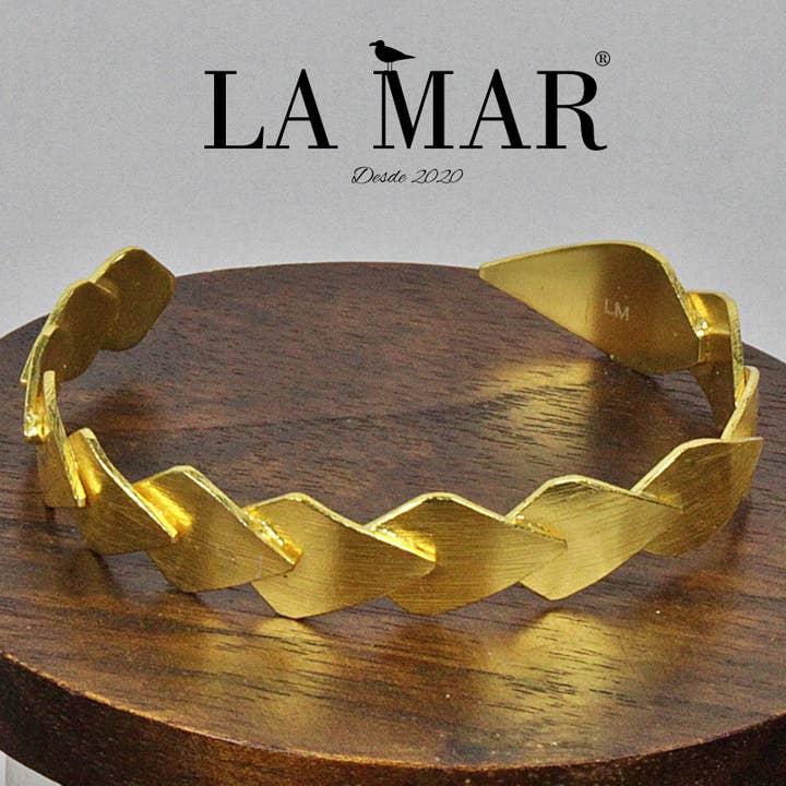 SOLVAY gold-plated bracelet - Design with character for wholesale by LA MAR