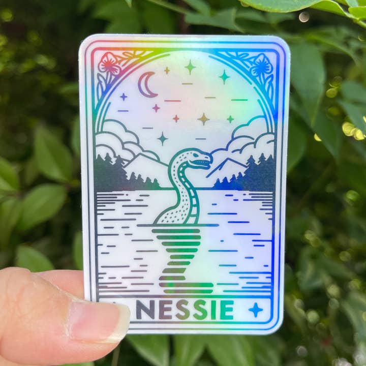 Tarotkort Nessie klistermärke för wholesale av Big Chair Dreams