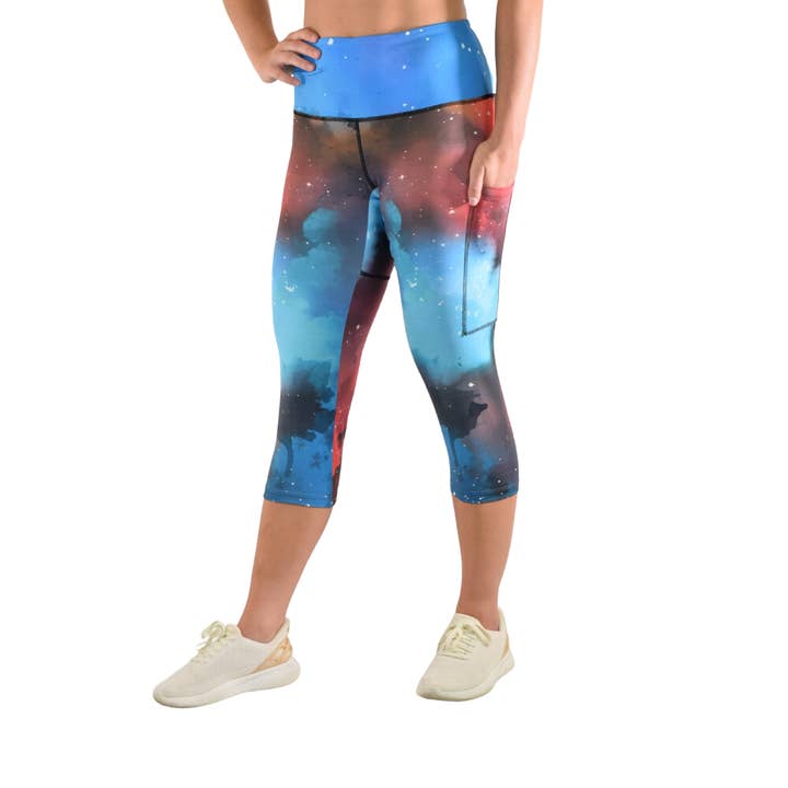 Läckagesäkra beskurna leggings - Galaxy för wholesale av Moxie Fitness Apparel