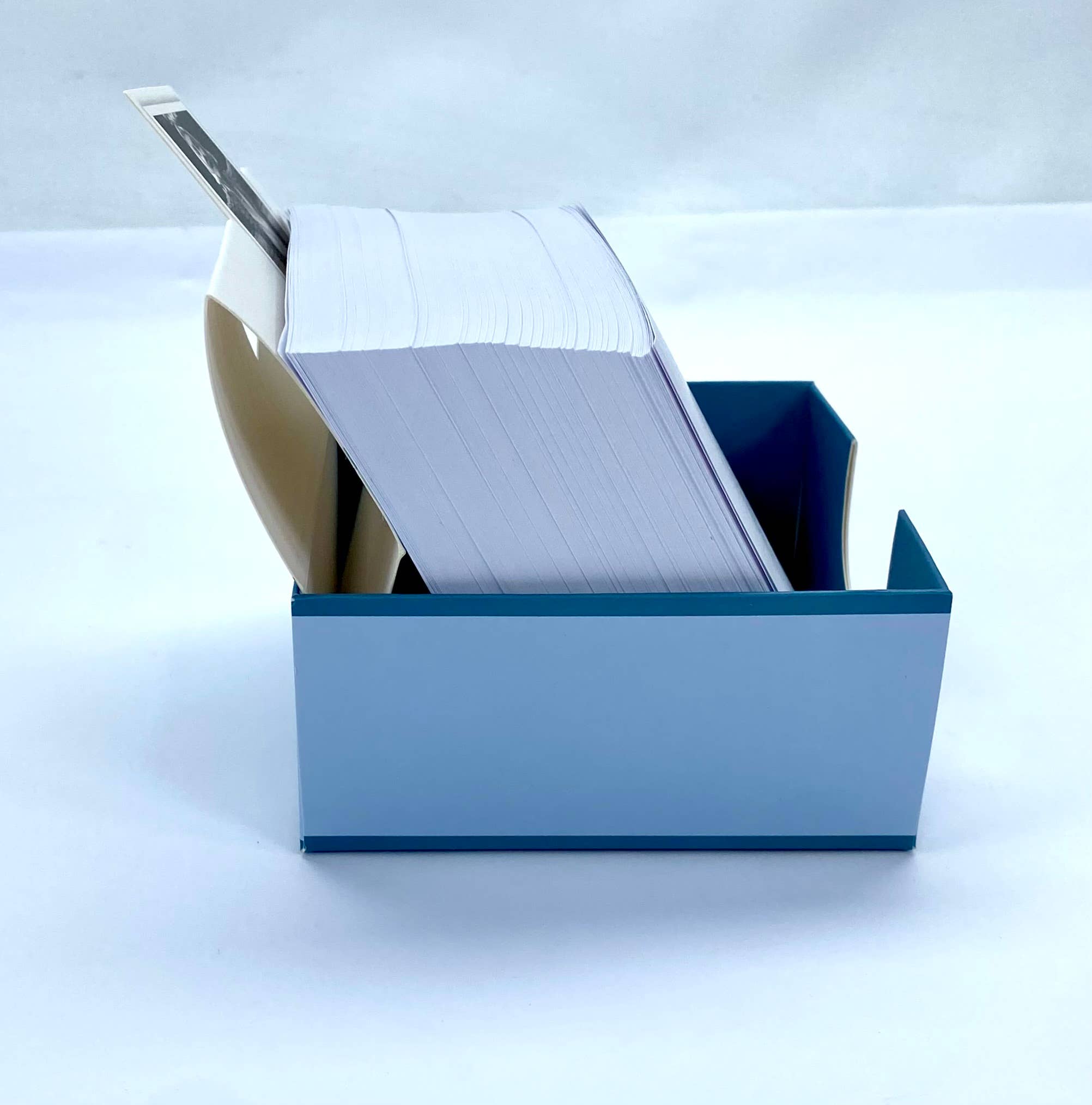 Salzmann Restwaren GmbH - Vendita all'ingrosso Set di cartoleria/cancelleria - Confezioni da 500 fogli di bloc notes Astrid Lindgren12