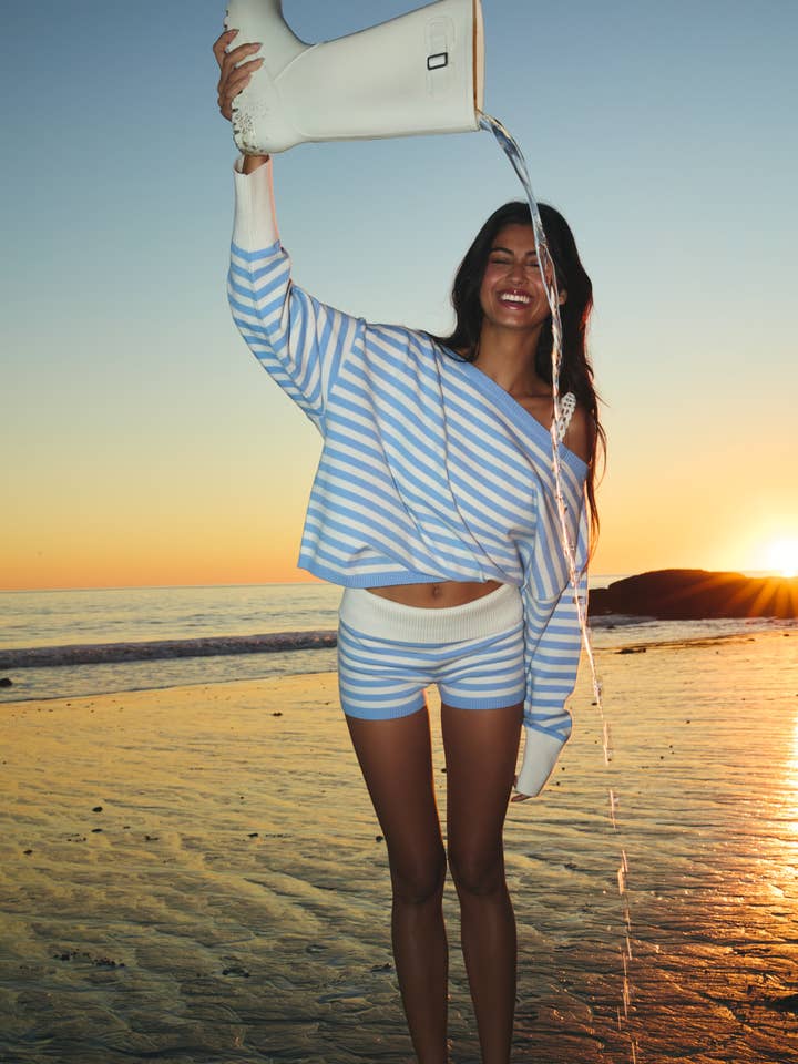 FOLDOVER LOW RISE KNIT SHORTS for wholesale by LE LIS