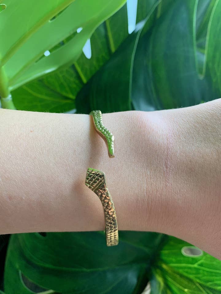 Snake Skin Bracelet for wholesale by Urbiana