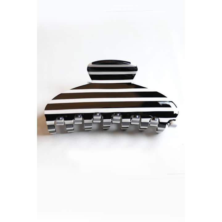 JOSSLYN by wall to wall - Wholesale Hair Clip - Women's - JUMBO STRIPE PLAID OVAL HAIR CLAW CLIPS | 40H102014