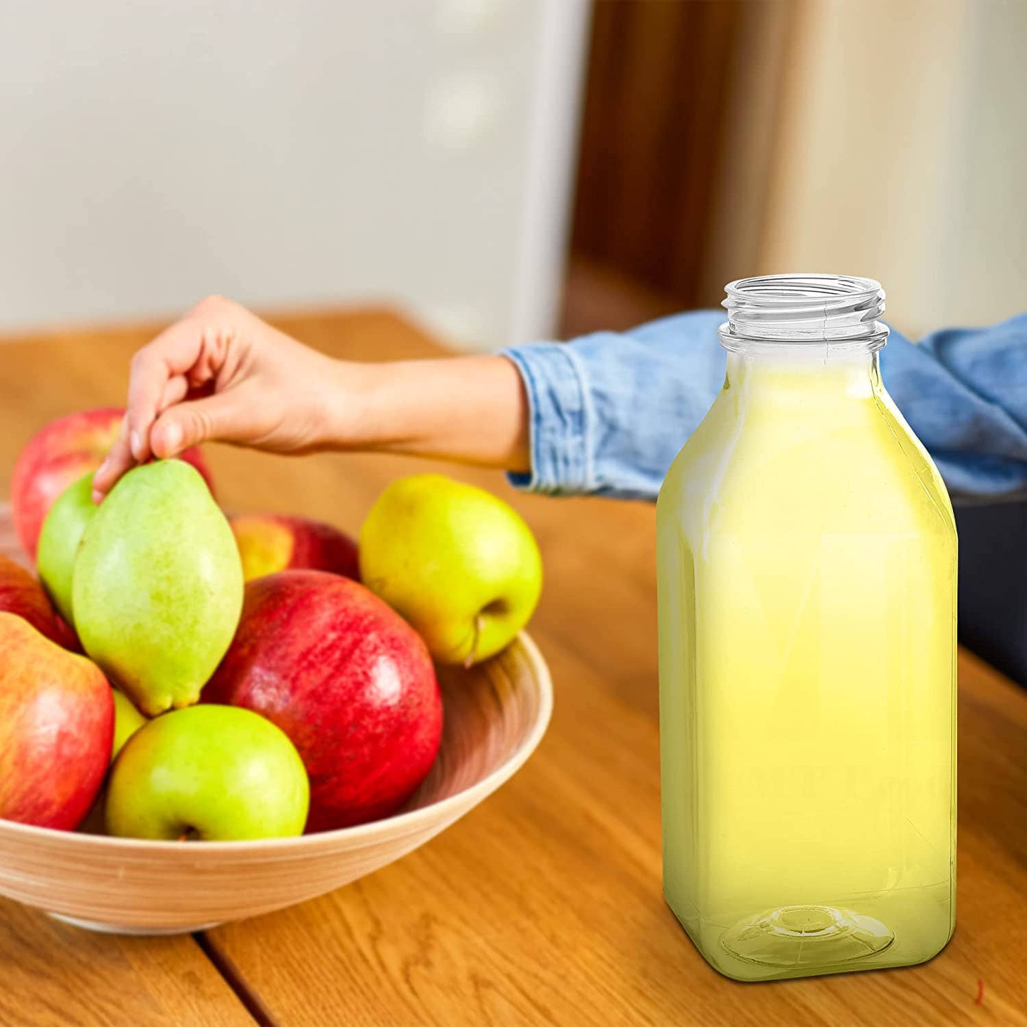 MT Products - Wholesale Milk/Juice Bottle - MT Products 32 oz Plastic Juice Bottle with Caps2