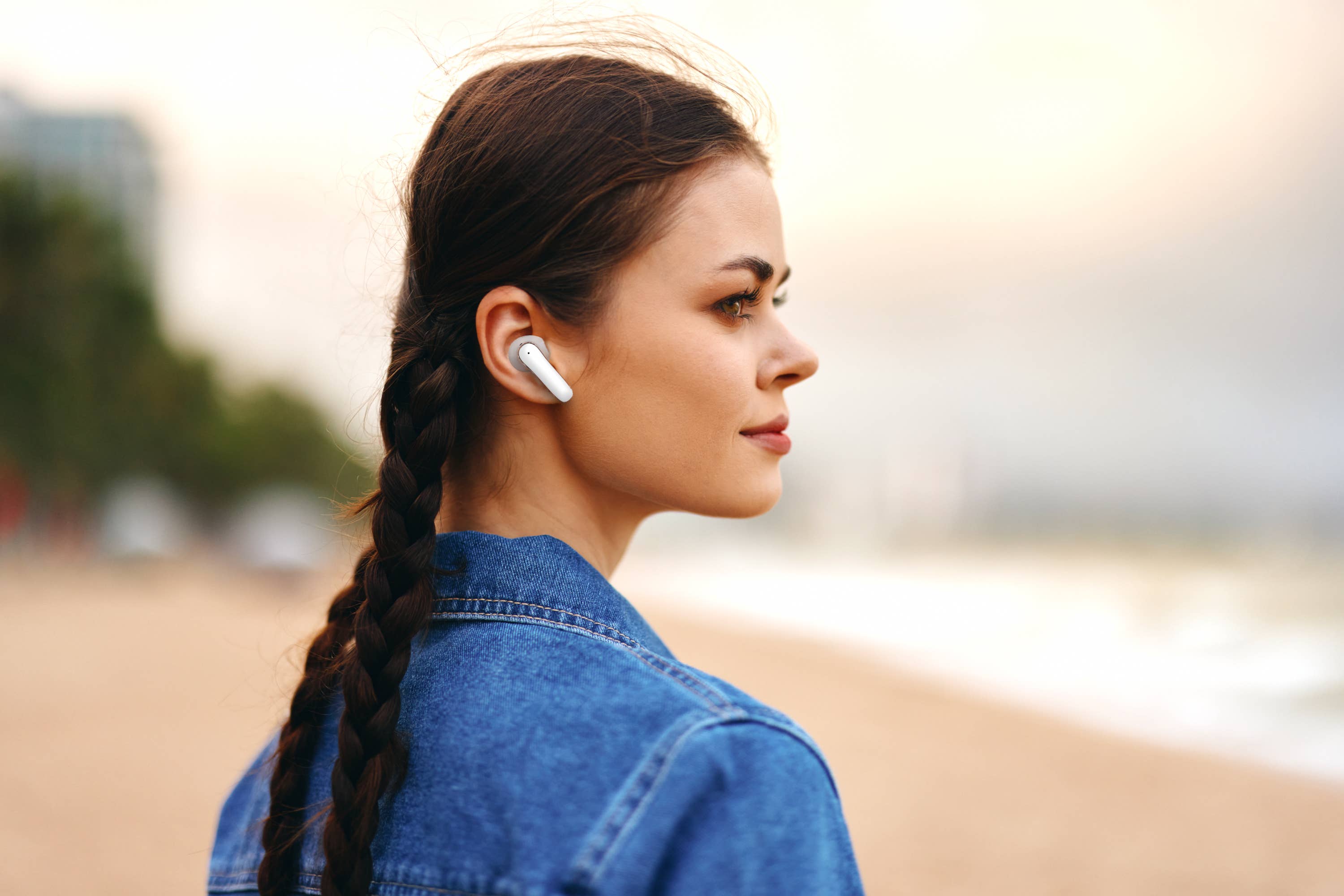 LAX Gadgets - Wholesale Headphones - LAUD Chronos True Wireless Earbuds – 15H Talk Time13