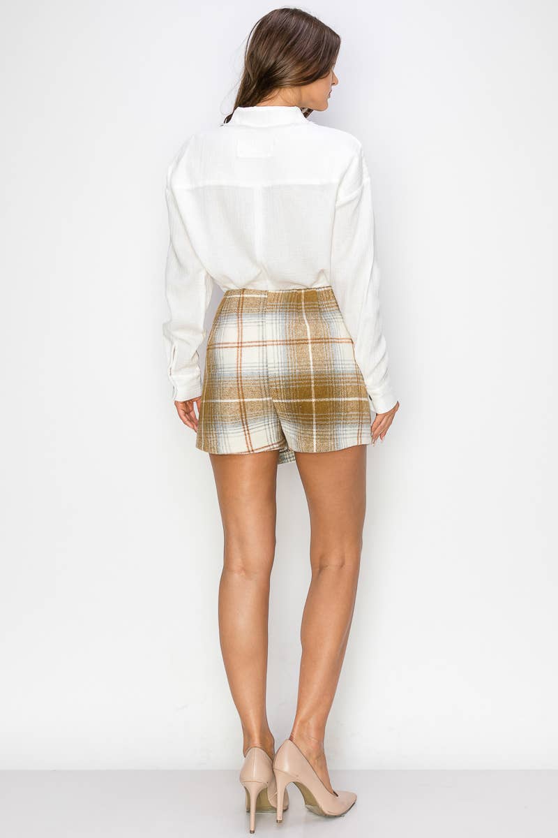 Pink Irene Wholesale – wholesale Shorts – Women’s – HIGH WAIST WRAP DETAIL WOVEN PLAID SHORT9