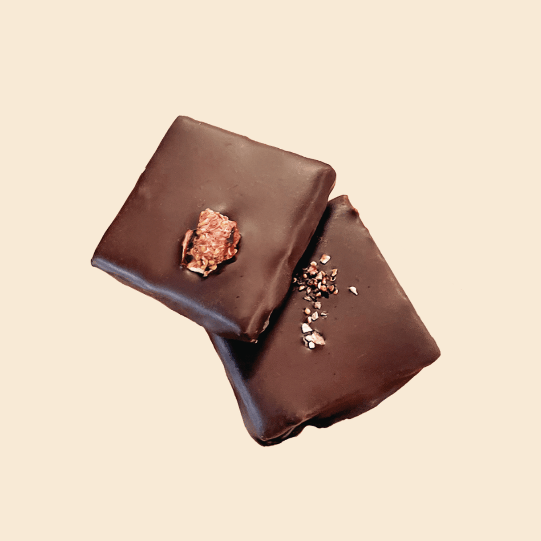 Cosmic Dealer - Vente Barre chocolatée - Chocolat au beurre de noix - Figue salée - Pack de 16 unités2