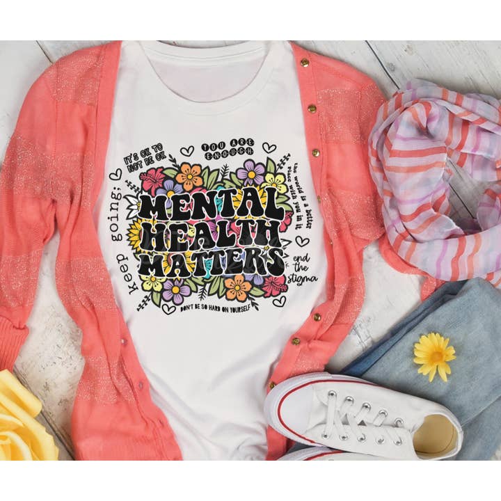 La santé mentale compte, fleurs - Tshirt pour la vente par The Powerful Co.