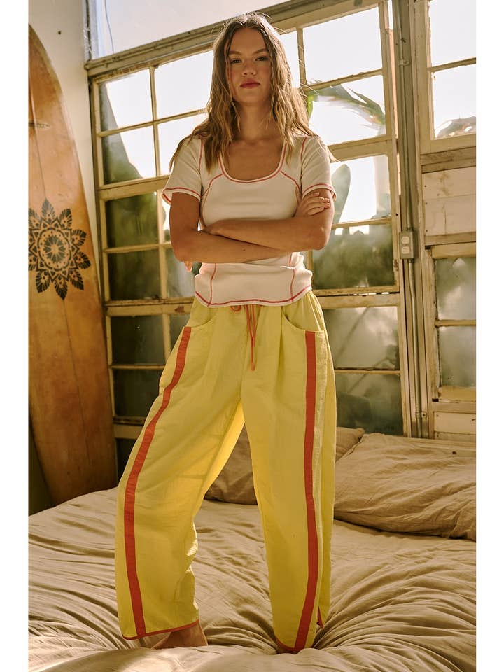 SPORTY STRIPE NYLON PULL ON BARREL LEG PANTS for wholesale by mittoshop