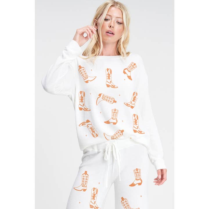 Phil Love - Wholesale Lounge Set - Women's - Boots all over soft lounge wear set