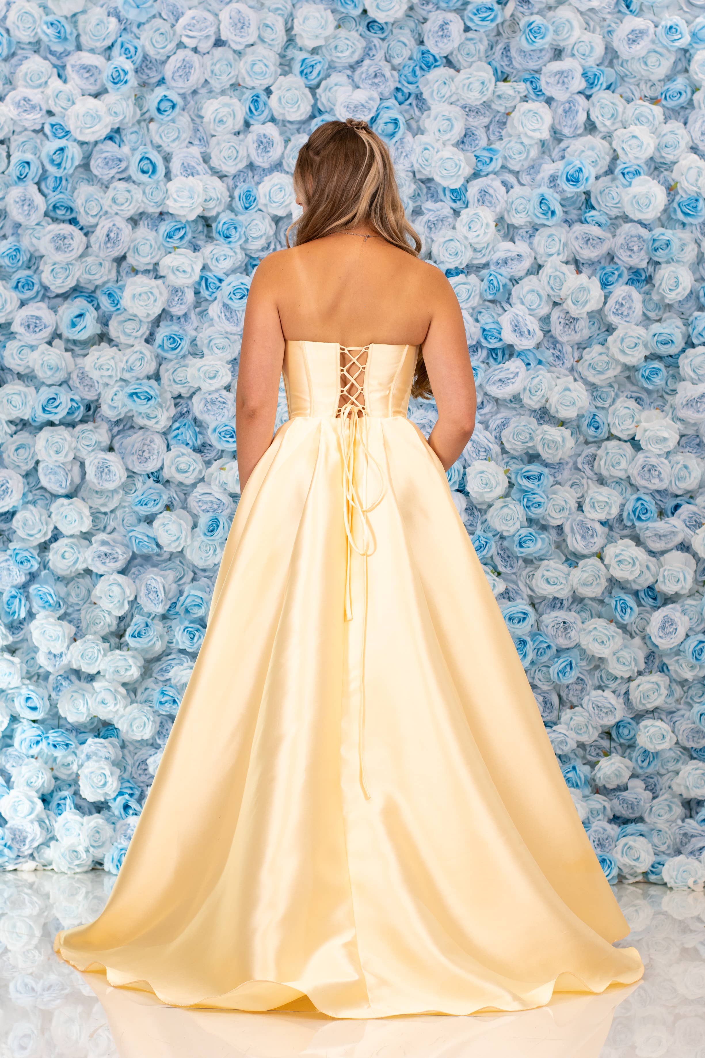 Nichol Butter  for wholesale on Faire10