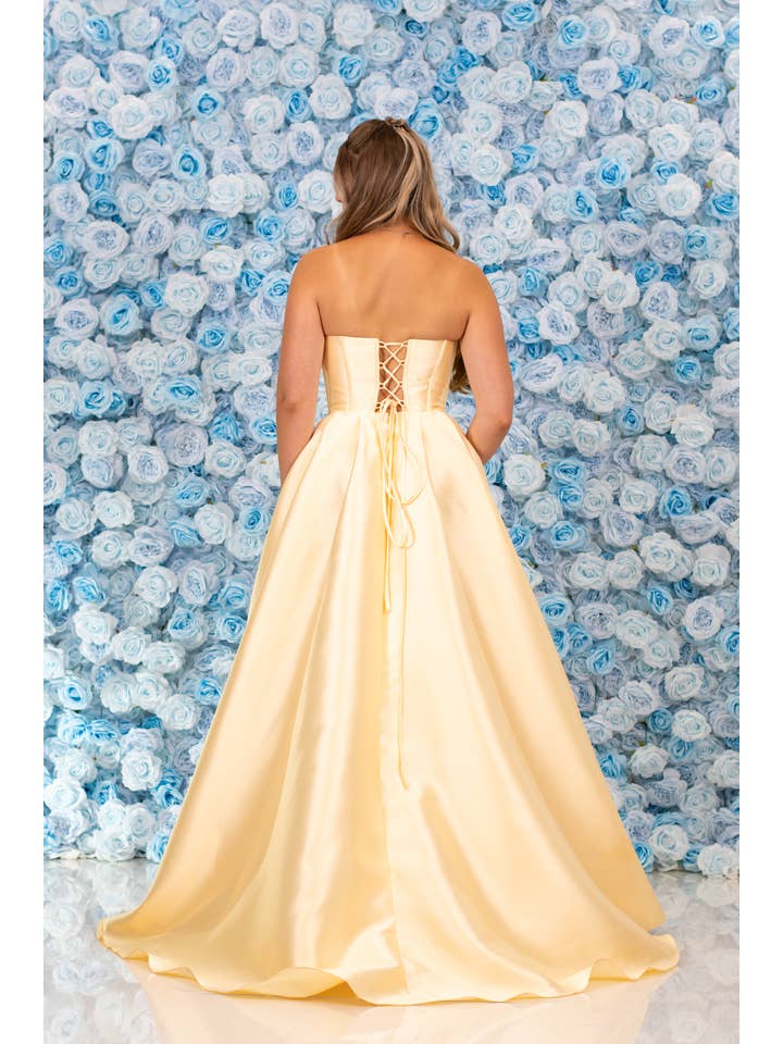 Nichol Butter for wholesale on Faire10