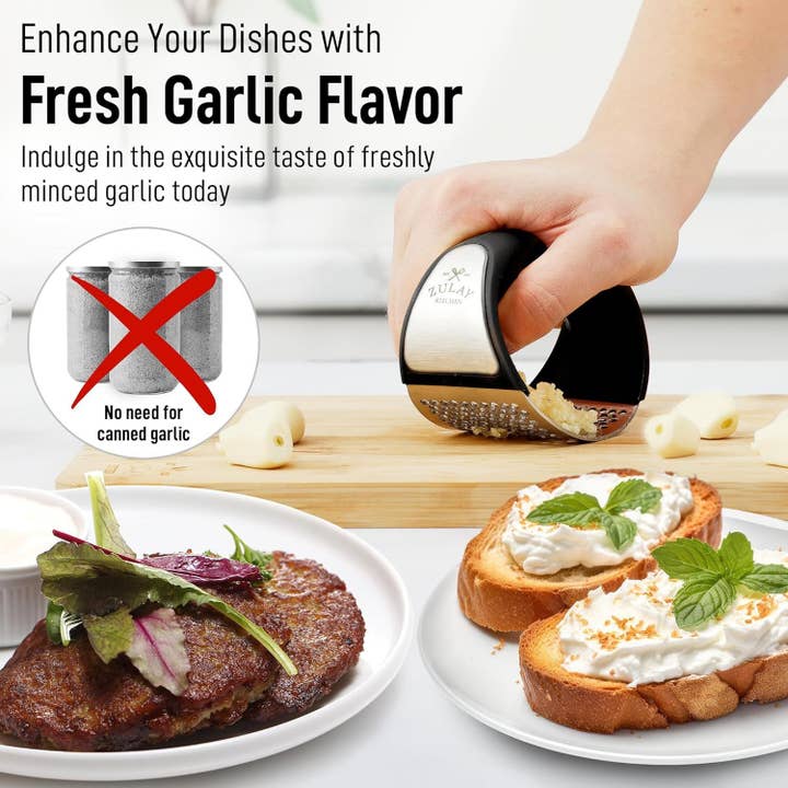 Zulay Kitchen - Wholesale Kitchen tool/gadget - Premium Garlic Mincer with Peeler and Scraper4