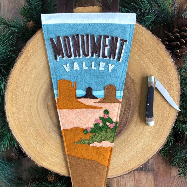 Monument Valley Pennant voor wholesale door Yoho & Co.