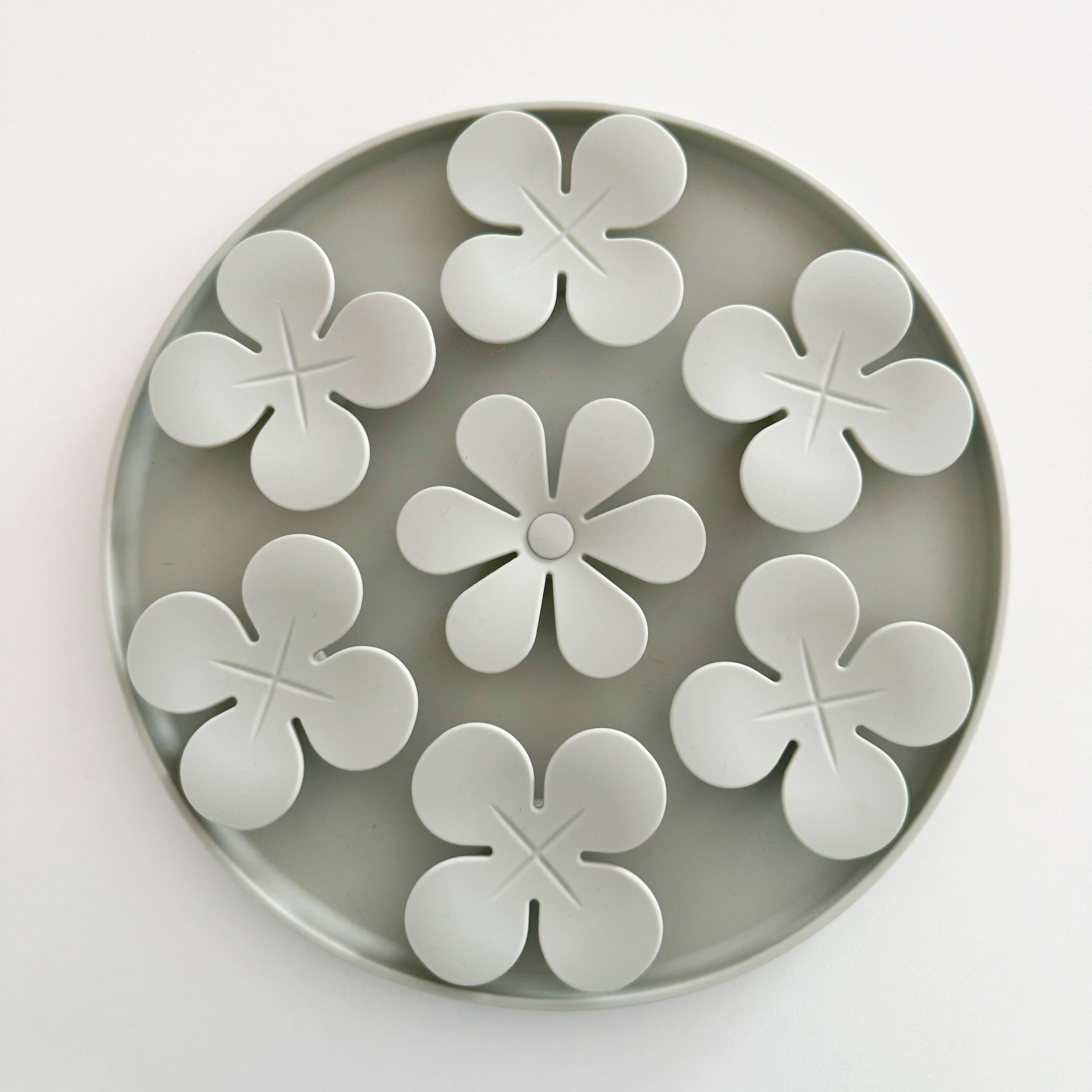 Furlou - Wholesale Pet Food Mat - Dog - 'Snuffle/Lick Mat - Flowers'2