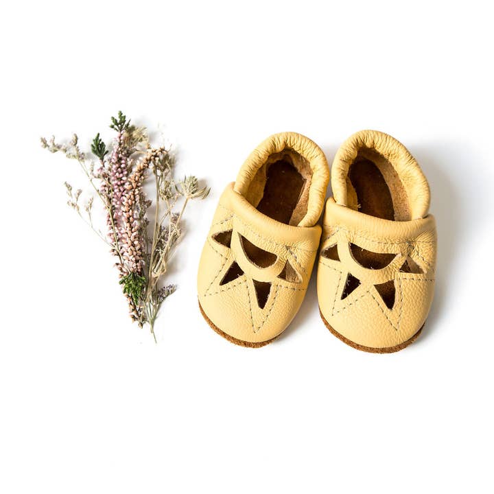 Scarpe Daffodil SUNRISE per Neonati e Bambini per la vendita all'ingrosso da parte di Starry Knight Design