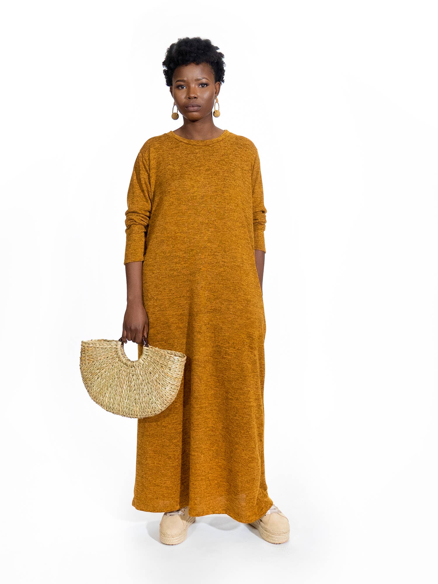 SOHUMAN – Großhandel Tragetasche – Damen – Geflochtener Korb mit rundem braunem Griff aus Raffia und Leder8