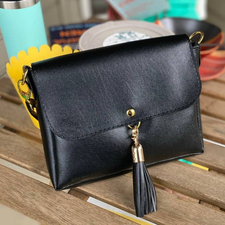 Sac Bandoulière Noir pour la vente par FifteenAndFifteen