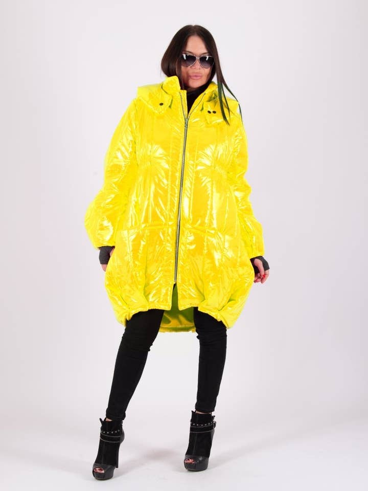 Lockere Daunenjacke DONNA für den Großhandel von EUG fashion