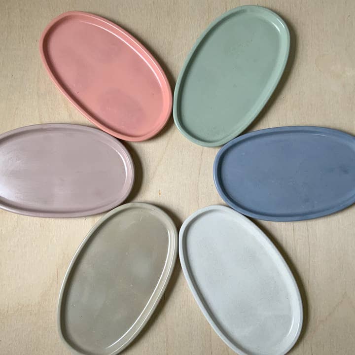 Left Corner Goods - Wholesale Decorative Tray - Concrete Oval Tray | candle catch all | Plant tray1