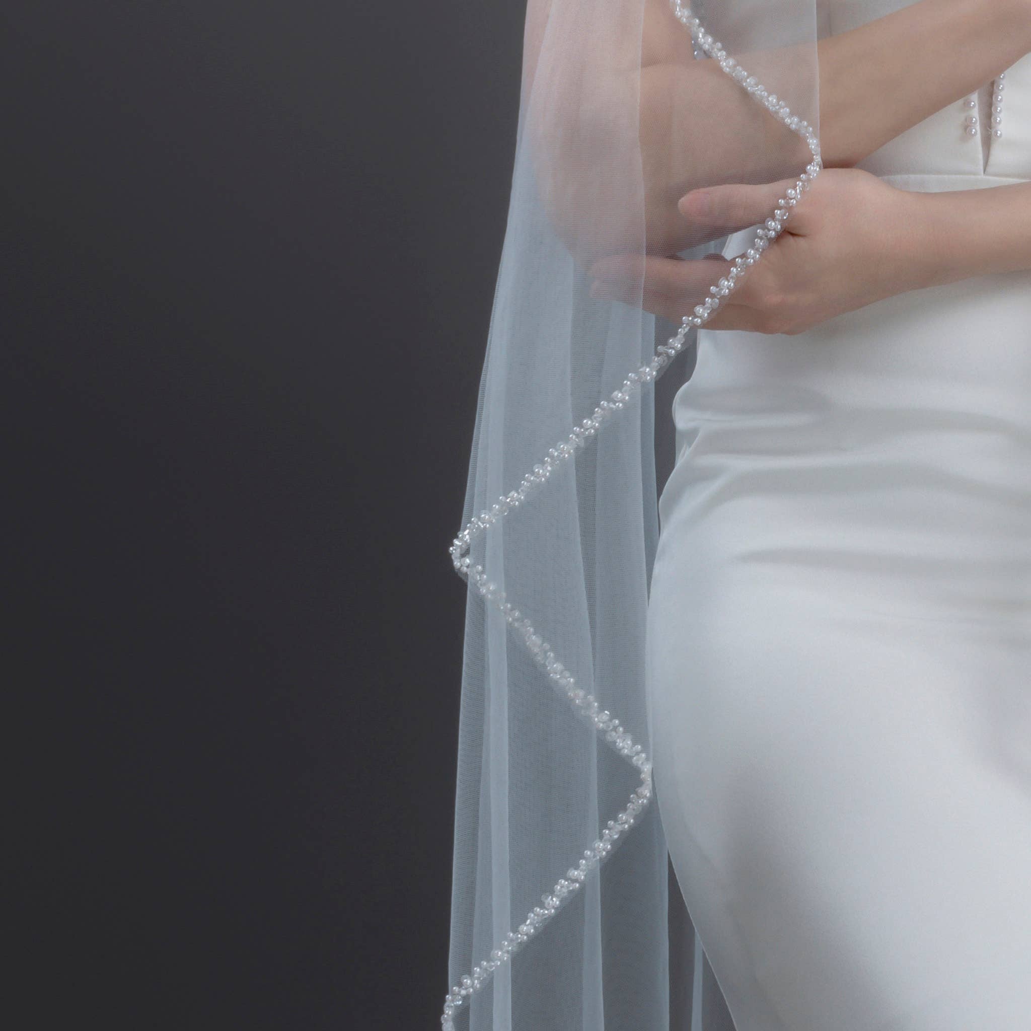 Farinosa Bridal - Wholesale Veil - Women's - FS6243-AC Pearl Crystal Beads Edge Angel Cut Bridal Veil 60"4