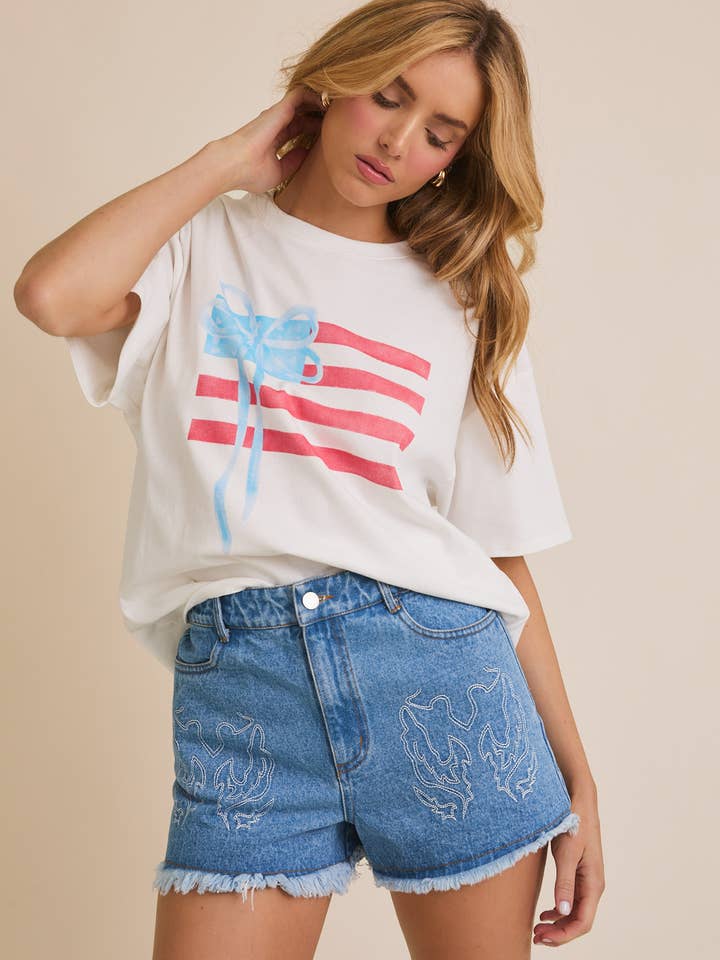 White ROUND NECK USA FLAG SCREEN PRINT T-SHIRT for wholesale on Faire