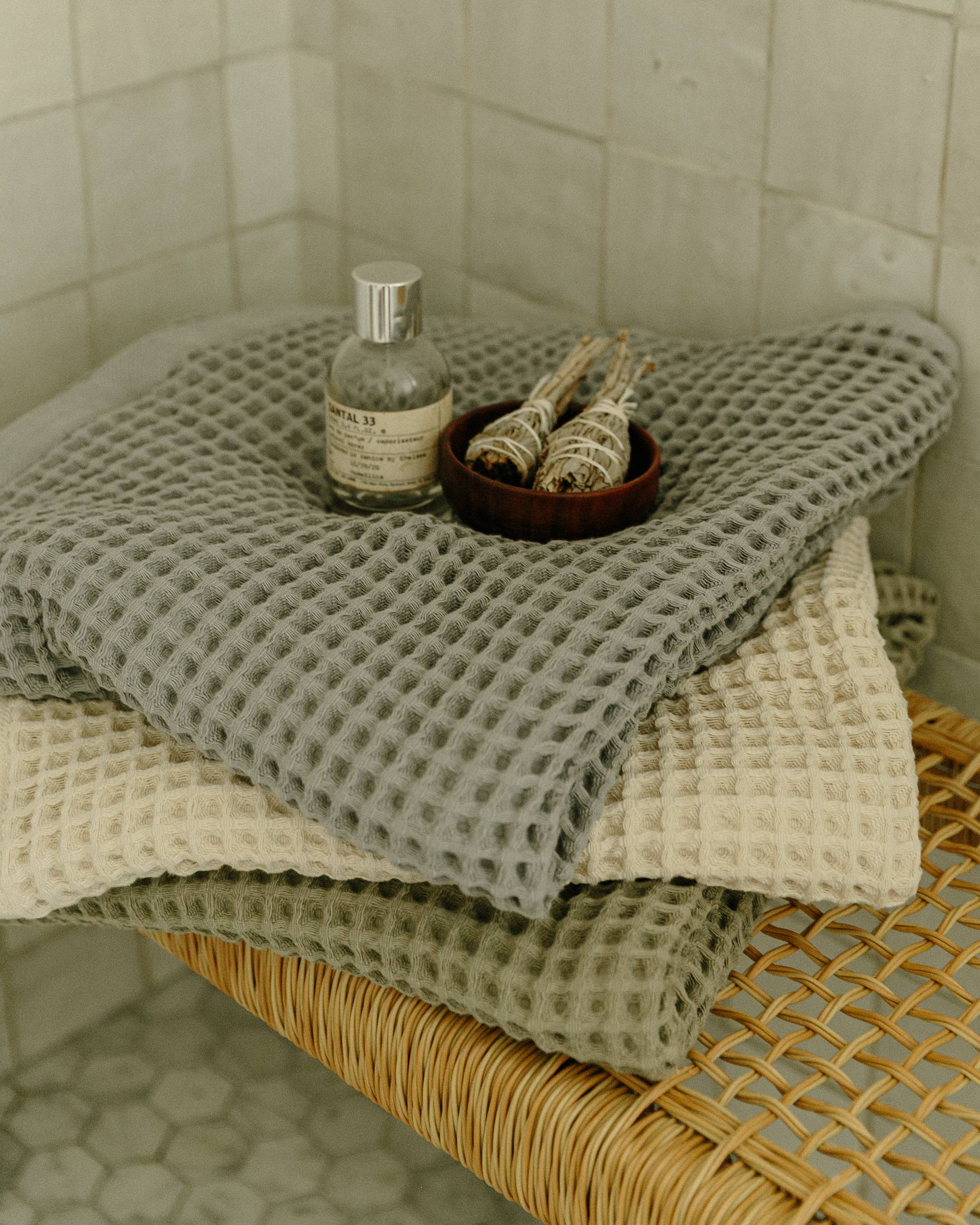 Happy Place Brand – wholesale Bath towel – Organic Weightless Waffle Bath Towel14