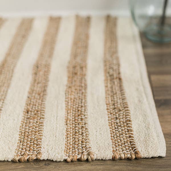 Purchase Wholesale oval jute rug. Free Returns & Net 60 Terms on Faire