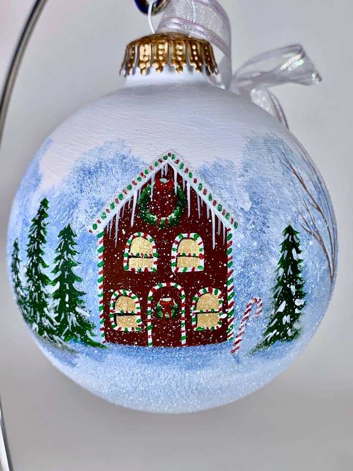 Gingerbread House Ornament, Håndmalet julepynt for engroshandel hos Art with Elise