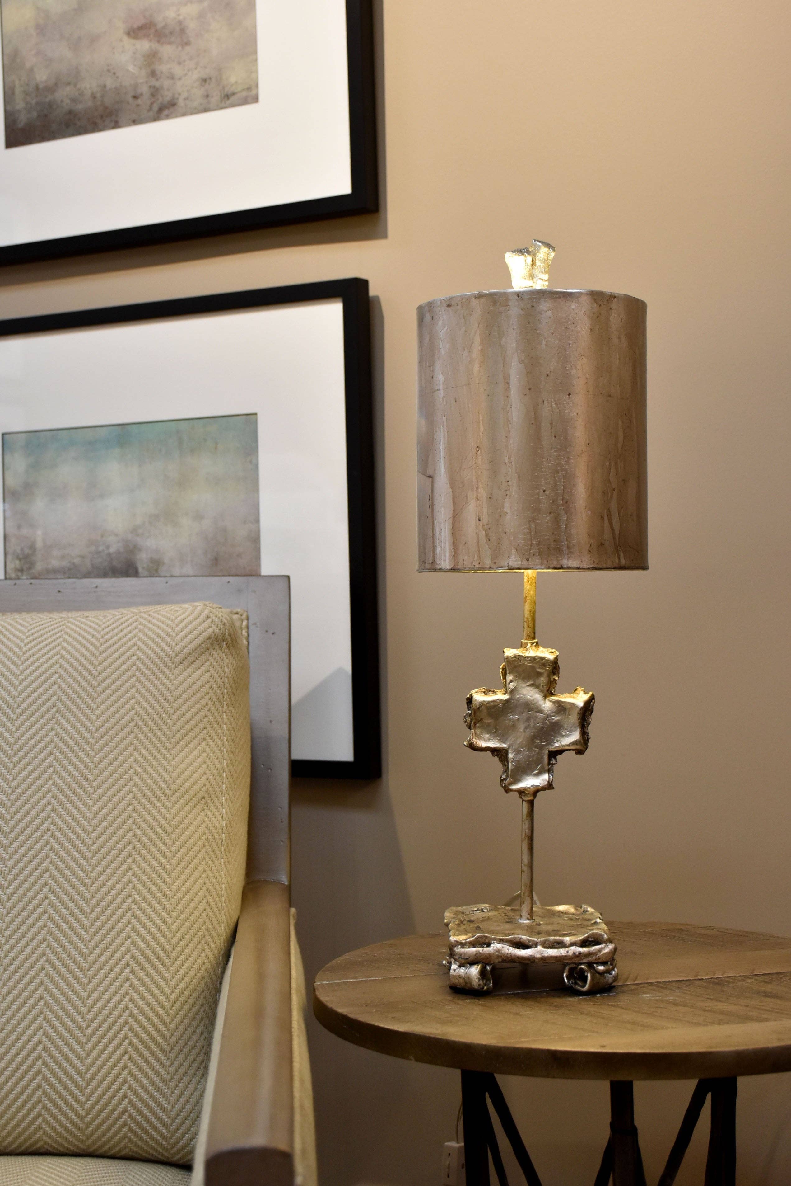 Lucas McKearn - Vente Lampes d'appoint/de bureau - Lampe de table Cross argentée2