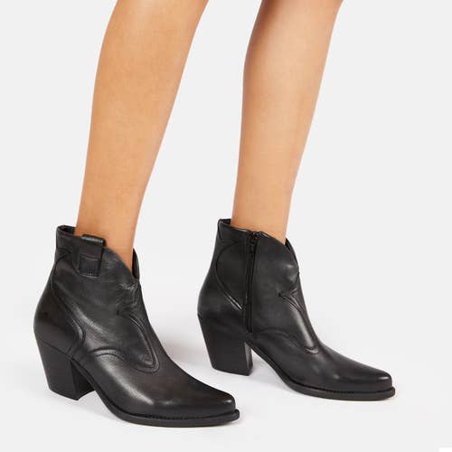 Black Women's Laredo Leather Cowboy Ankle Boots for wholesale on Faire
