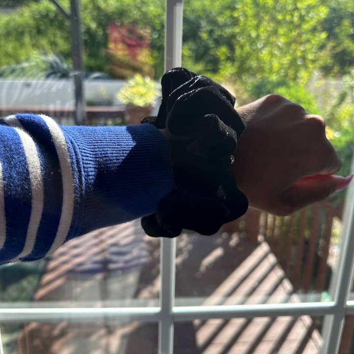 Stiched by Lexi - Wholesale Scrunchie - Women’s - Velvet Scrunchies14