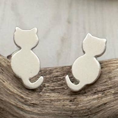 Sterling Silver Cat Silhouette Stud Earrings – Matte Finish for wholesale by The Green Gecko