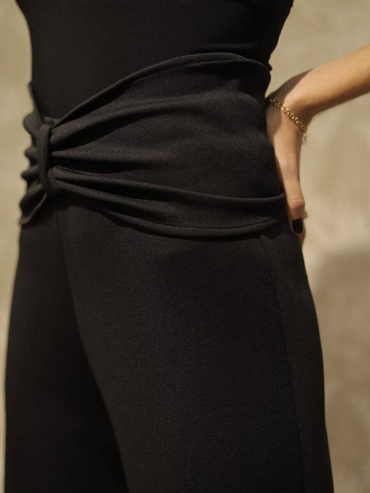 Bombon Spain - MIlagros Pedregal – Engroshandel Bukser - Dame – Jota Black Bukser1