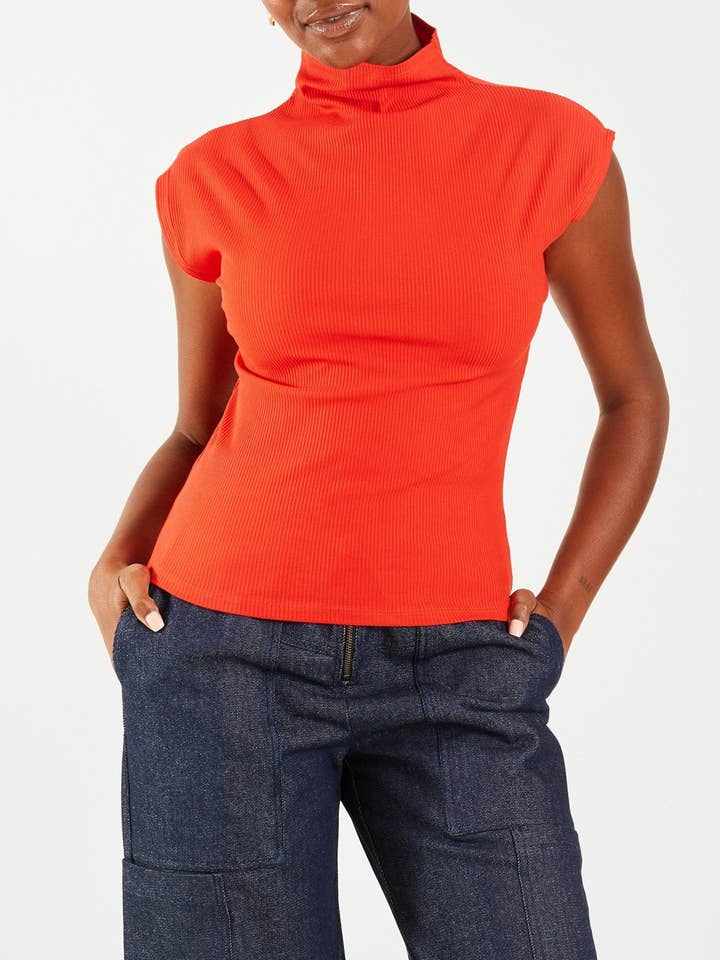 Ärmelloses, enges Top - Scharlachrot für den Großhandel von Meg