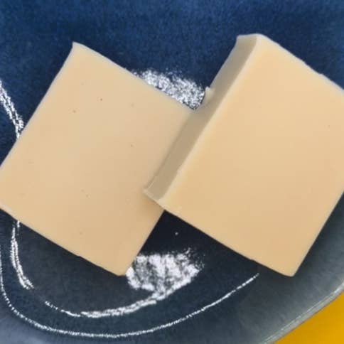 Barre corporelle au lait de chèvre et à la citronnelle (barre de 3 oz) pour la vente par Archdale Homestead