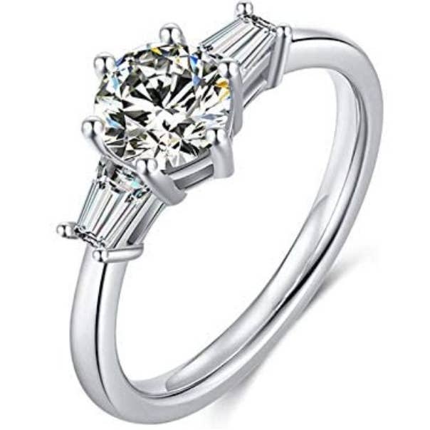 Moissanit-Ring aus platiniertem Sterlingsilber mit CZ für den Großhandel von TwoBirch