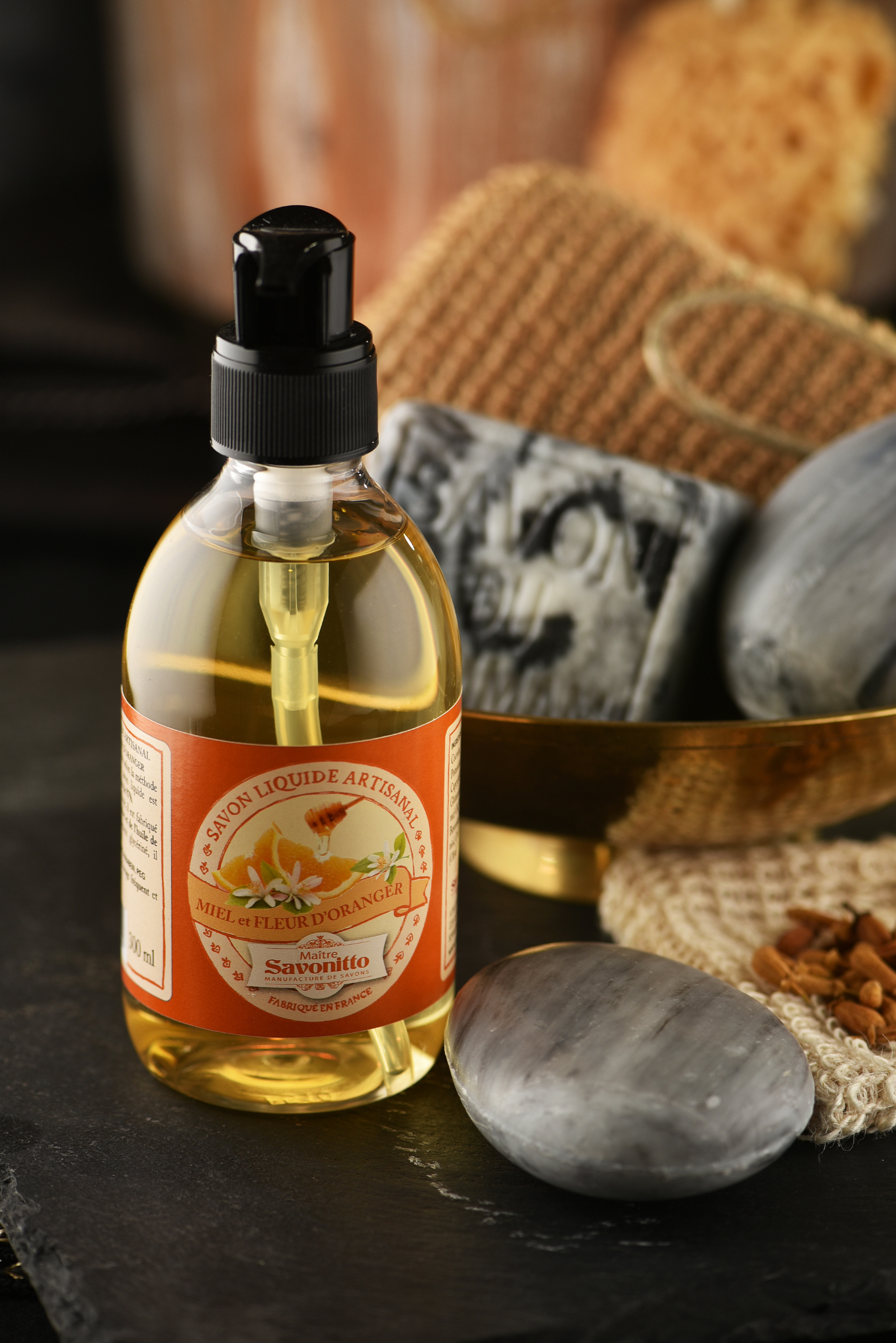 MAITRE SAVONITTO – Engroshandel Kropssæbe/brusegel – Flydende sæbe med appelsinblomst og akaciehonning 300 ml2