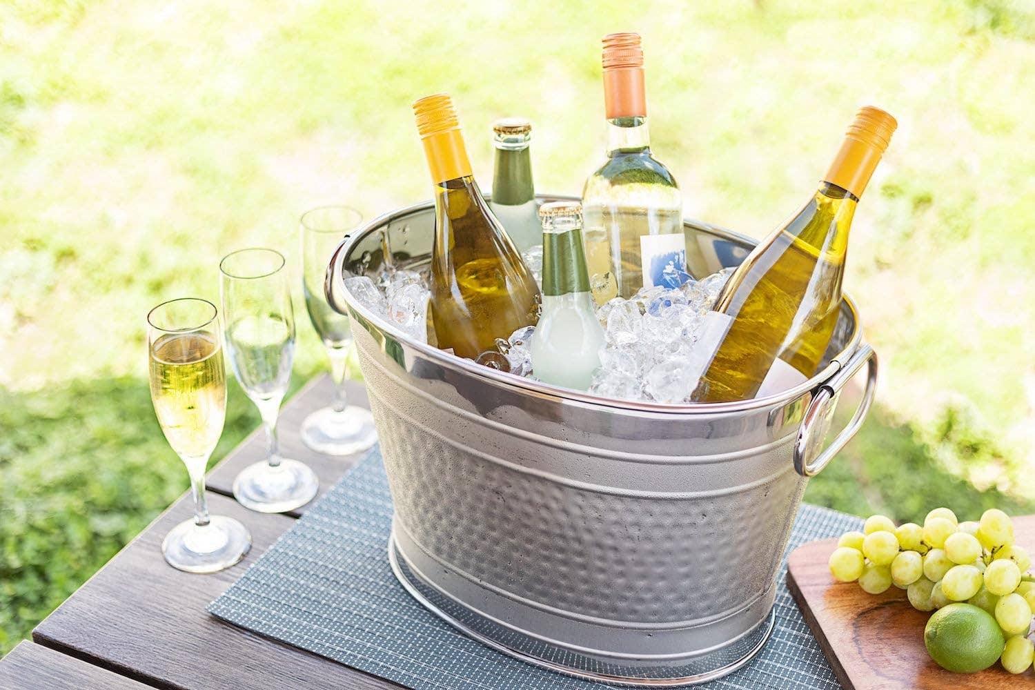 Sol Living - Wholesale Bar Tool - Insulated Beverage Tub for Parties Ice Bucket - 4.9 Gallons3