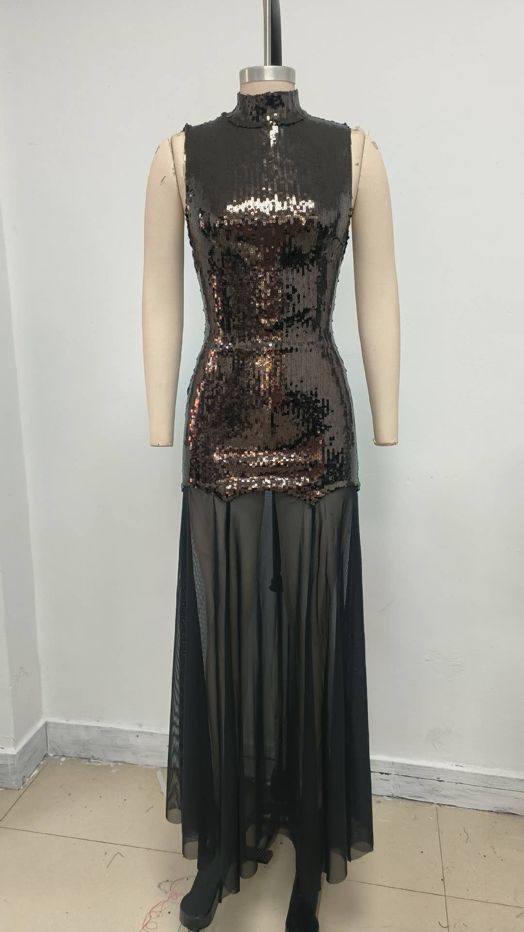 Marrón oscuro+Negro Vestido de noche elegante DR579 con cuello alto y lentejuelas translúcidas de venta al por mayor en Faire5