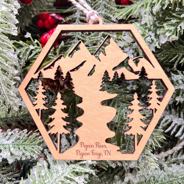Stad Woodlands - Wholesale Ornament - Mountains and River Personalized Christmas Ornament