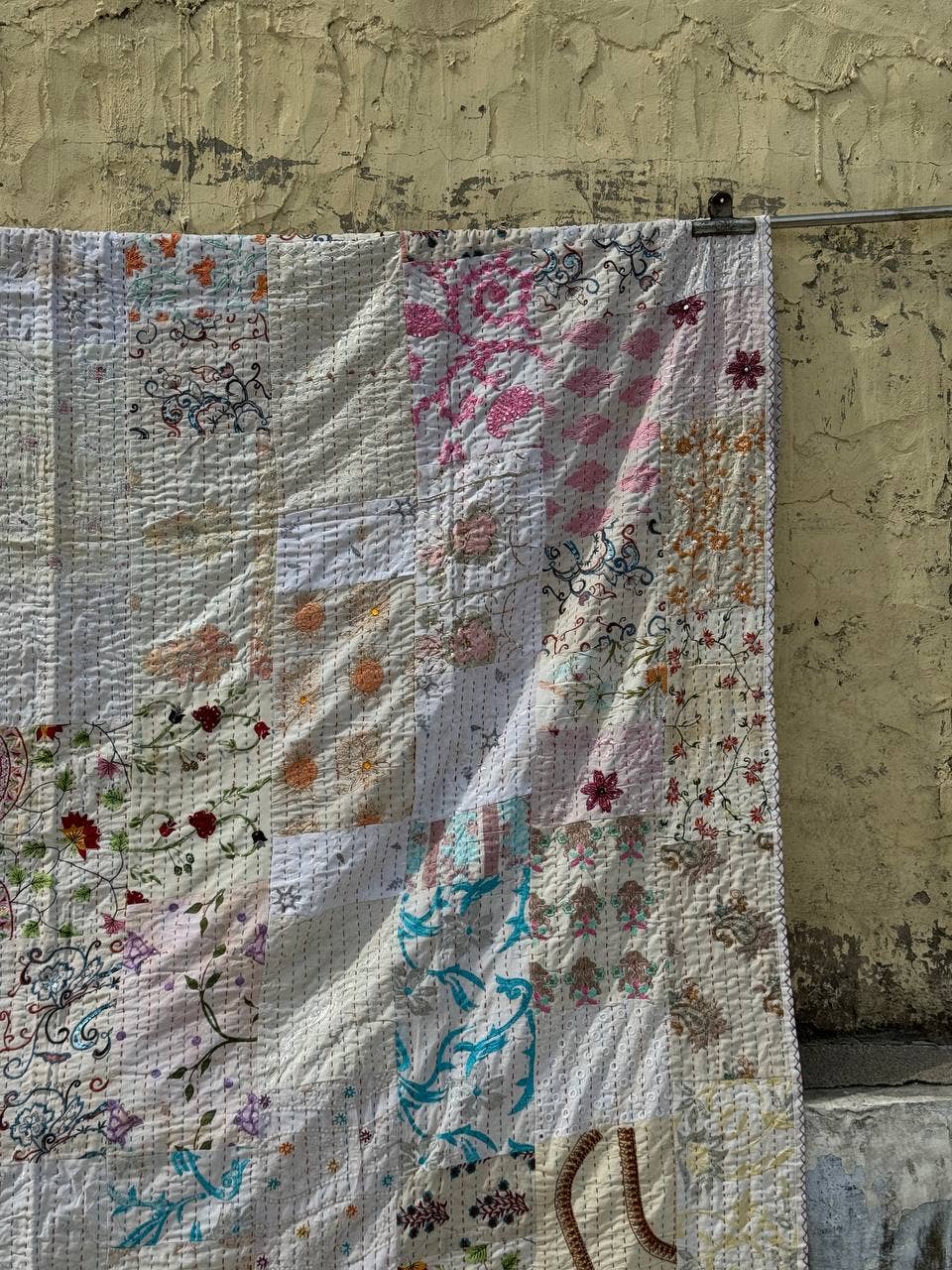 GYPSY STUDIO - Wholesale Quilt -  Kantha Stitch Patchwork Queen Size Embroidery Cotton Quilts3