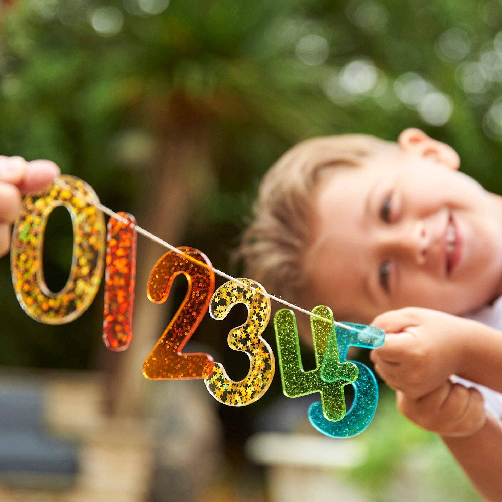 Commotion (Europe) BV - Wholesale Speelgoedset - Kinderen - Rainbow Glitter-cijfers - Pk143